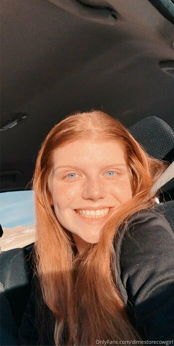 sexyredinbedfree