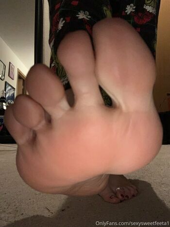sexysweetfeeta1
