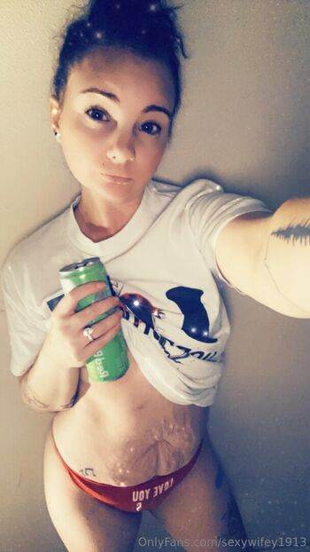 sexywifey1913