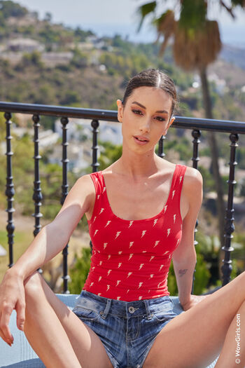 Shania Vega
