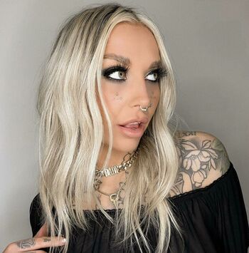 Shannon Love