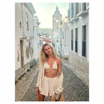 Shantel VanSanten