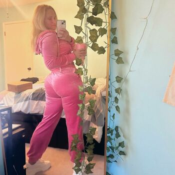 Shazza McKenzie