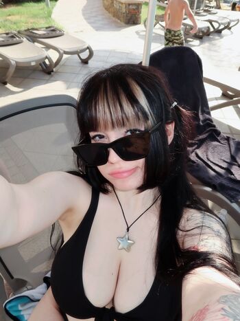 shini_waifu