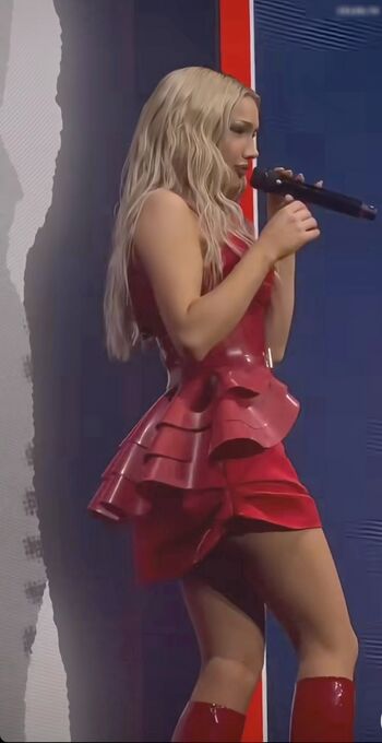 Shirin David