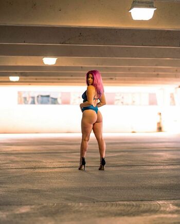 shirley_curly_