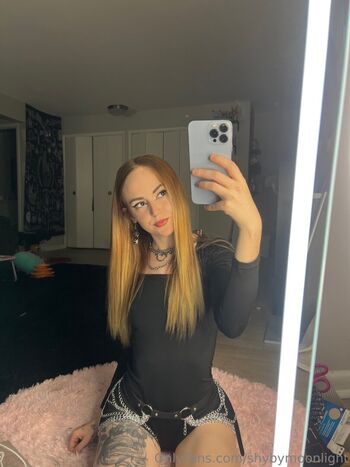 shybymoonlight