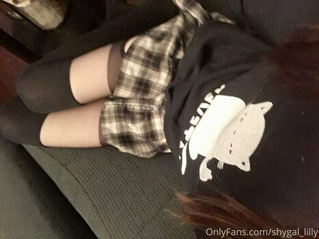 shygal_lilly