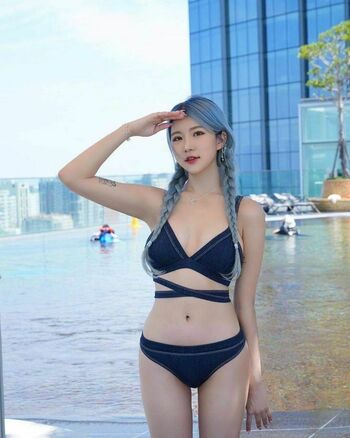 Sia Jiwoo