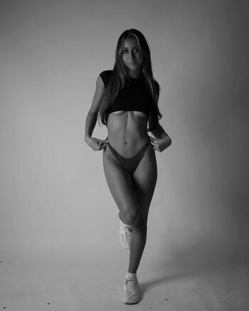 Simi Estelle