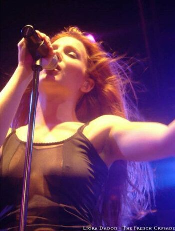 Simone Simons
