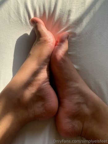 Simplyelsfeet