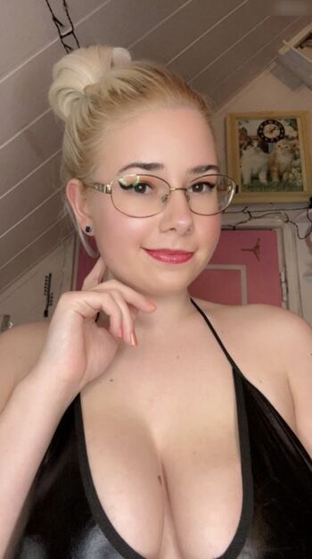 Sina-Marie Hüttner