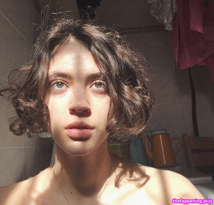 Singer Pomme