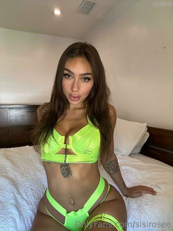 Sisi Rose
