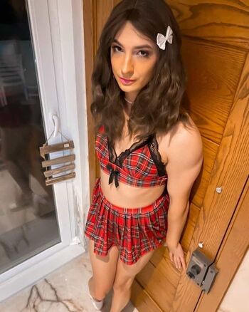 Sissy Bella