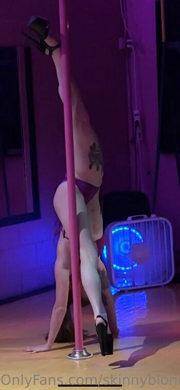 skinnyblondechick123
