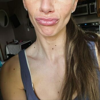 skye_hotwife