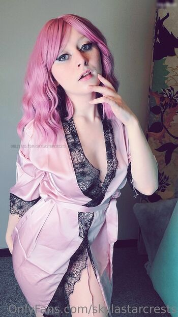 Skyla Starcrest