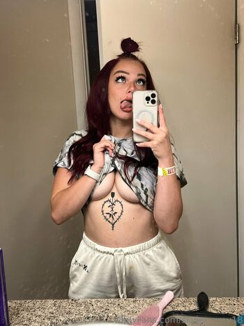 skyler_grey_18