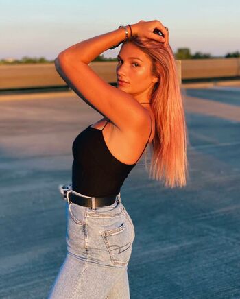 Skyler Lesslie
