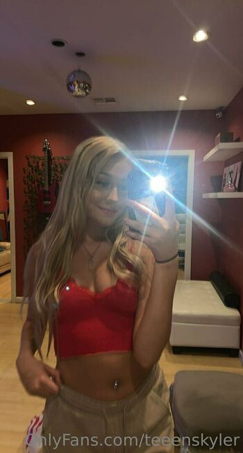 skylerstormxo