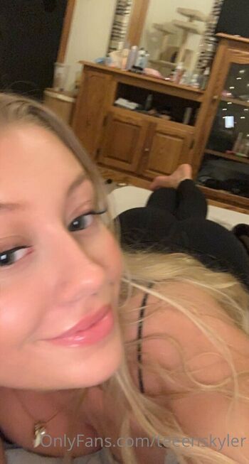skylerstormxo