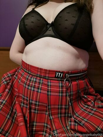 sluttyangelbaby666