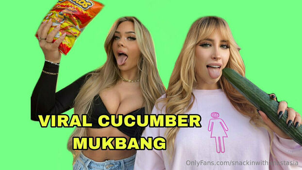 snackinwithanastasia