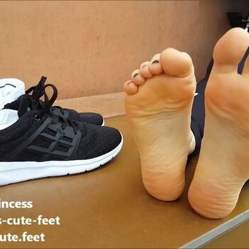Sneaker Girl Germany Emma / Emma Elba
