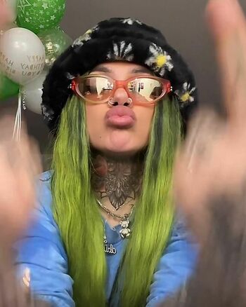 Snow Tha Product