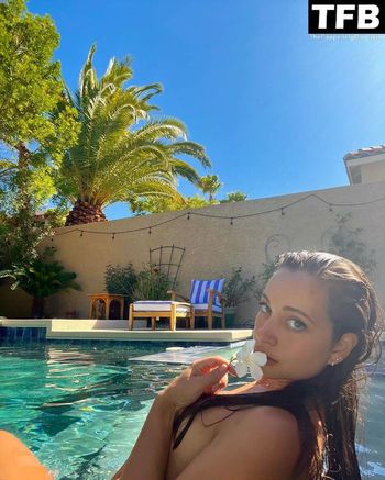 Sofia Jolie