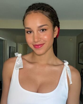 Sofia Wylie
