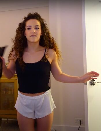 Sofie Dossi