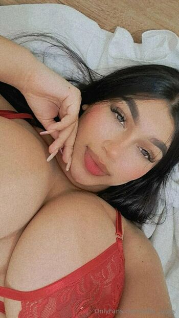 sofie_juggs