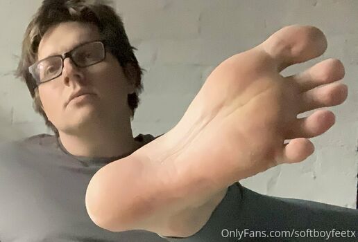 softboyfeetx