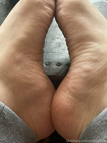 softboyfeetx