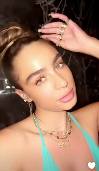 Sommer Ray
