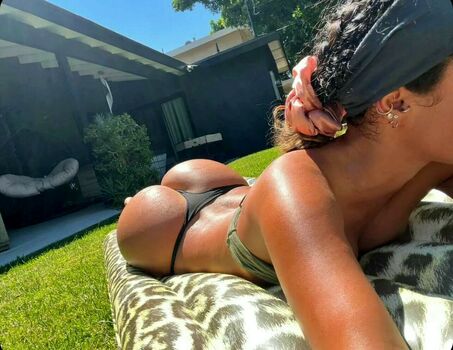 Sommer Ray