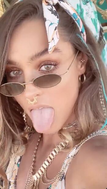 Sommer Ray