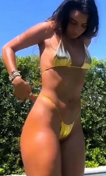 Sommer Ray