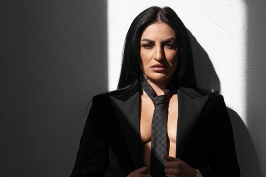 Sonya Deville