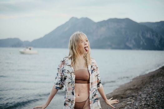 Sonyaplush
