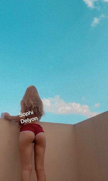 Sophi Delyon