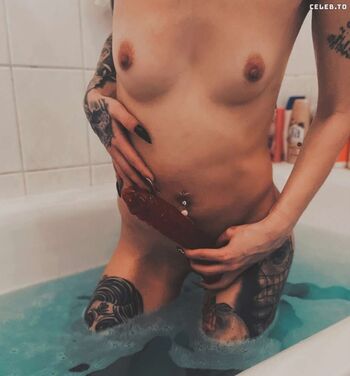 sophie208_666
