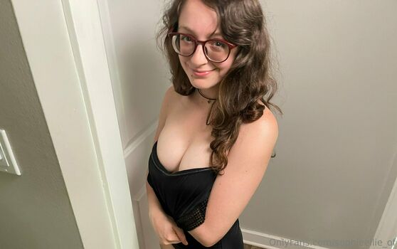 sophieellie_of