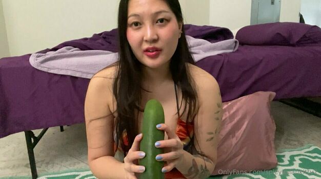 spicyasiankitty2