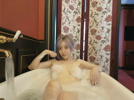 Stella Chuu