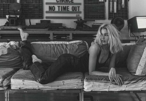 Stella Maxwell
