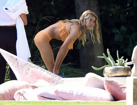 Stella Maxwell